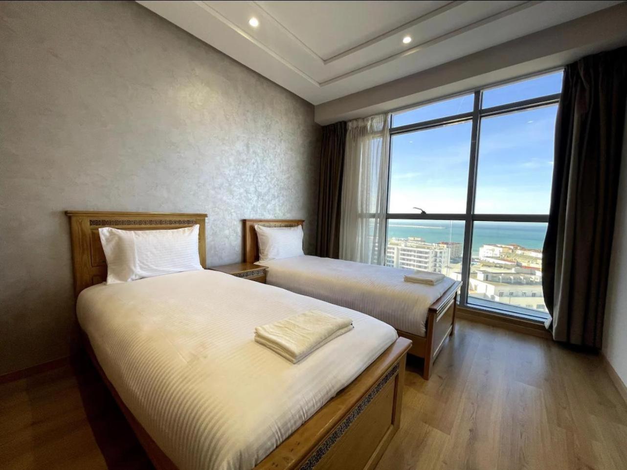 Seafront 2 Bedrooms Flat Tanger Kültér fotó